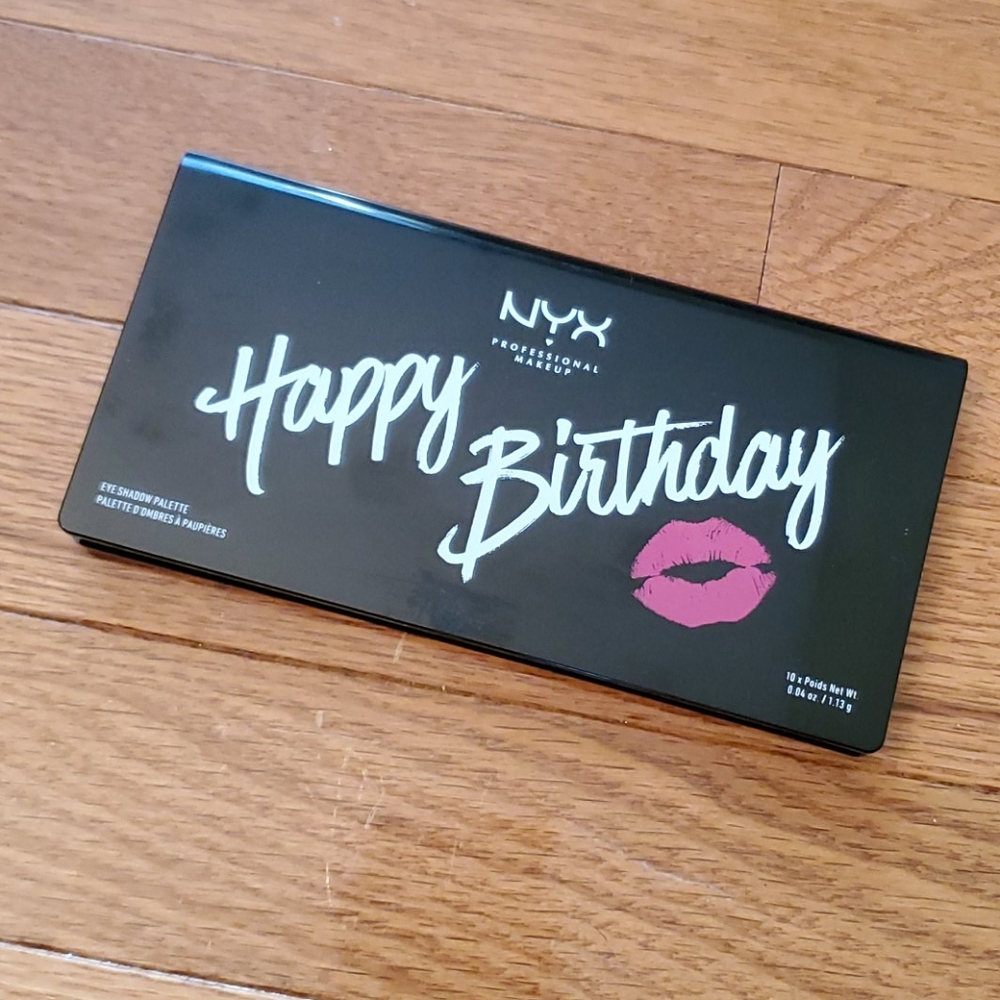 NYX Happy Birthday eye shadow palatte